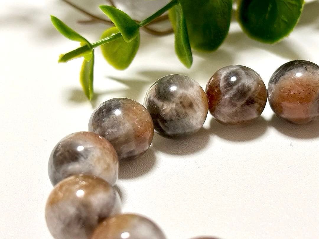 蒼衣　黄昏に瞬く光の邂逅　トワイライトブラックサンムーンストーンのブレス