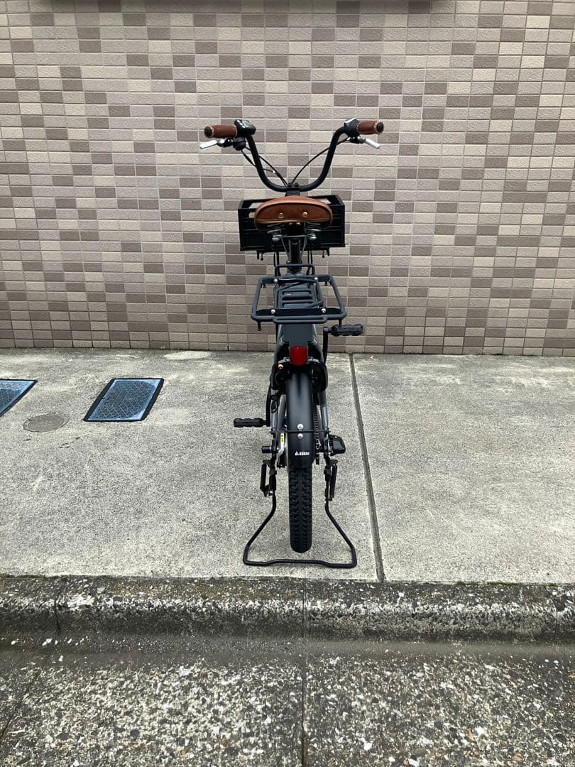 ログワゴンe（LOG WAGON e）20インチ電動アシスト自転車 バスケット付