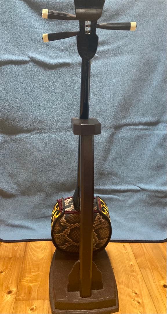 沖縄 三線(サンシン) 三味線 人工皮 スタンド付き