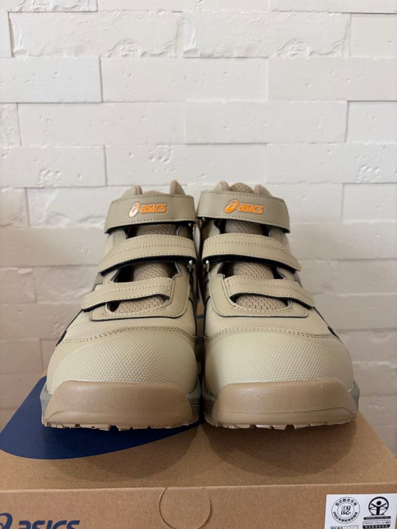 未使用　安全靴　asics WINJOB CP216 TOUGH 27.0cm