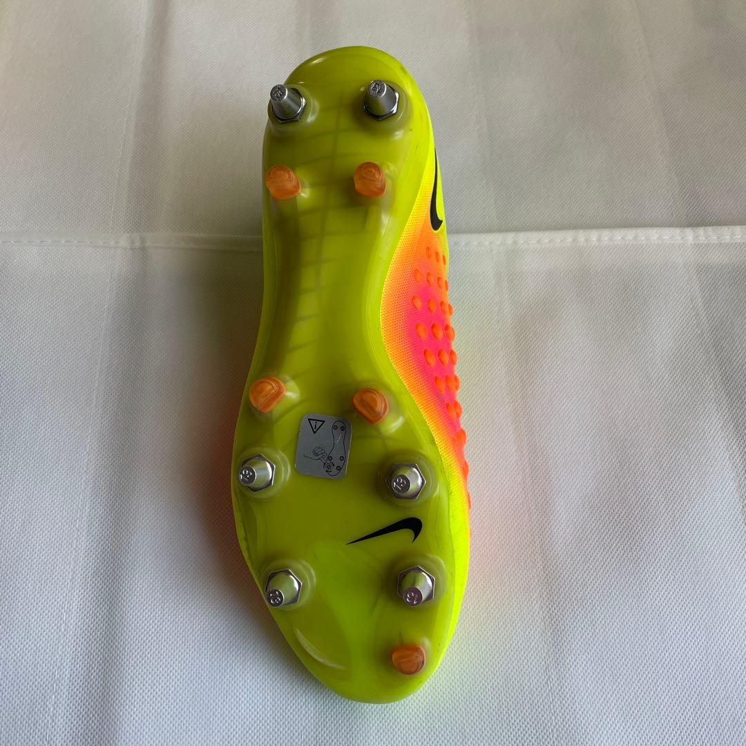 サッカースパイク ナイキ マジスタ オーパス 廃盤 SG プロ 26.5cm