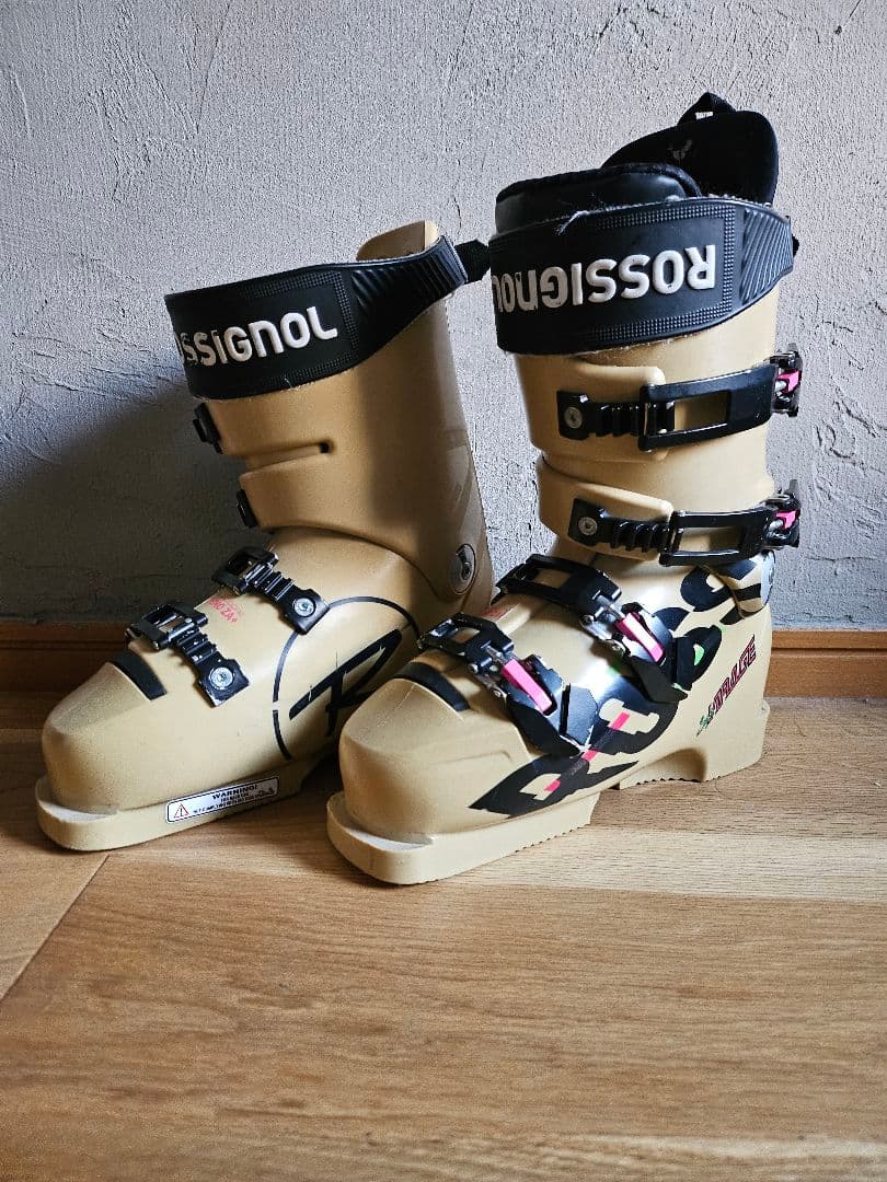 ROSSIGNOL　スキーブーツ　SUPER VIRAGE ZA+