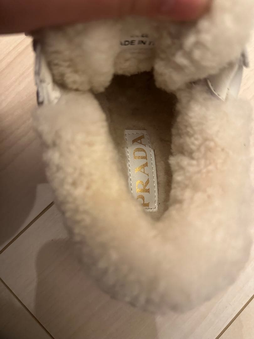 プラダシアリングスニーカー37