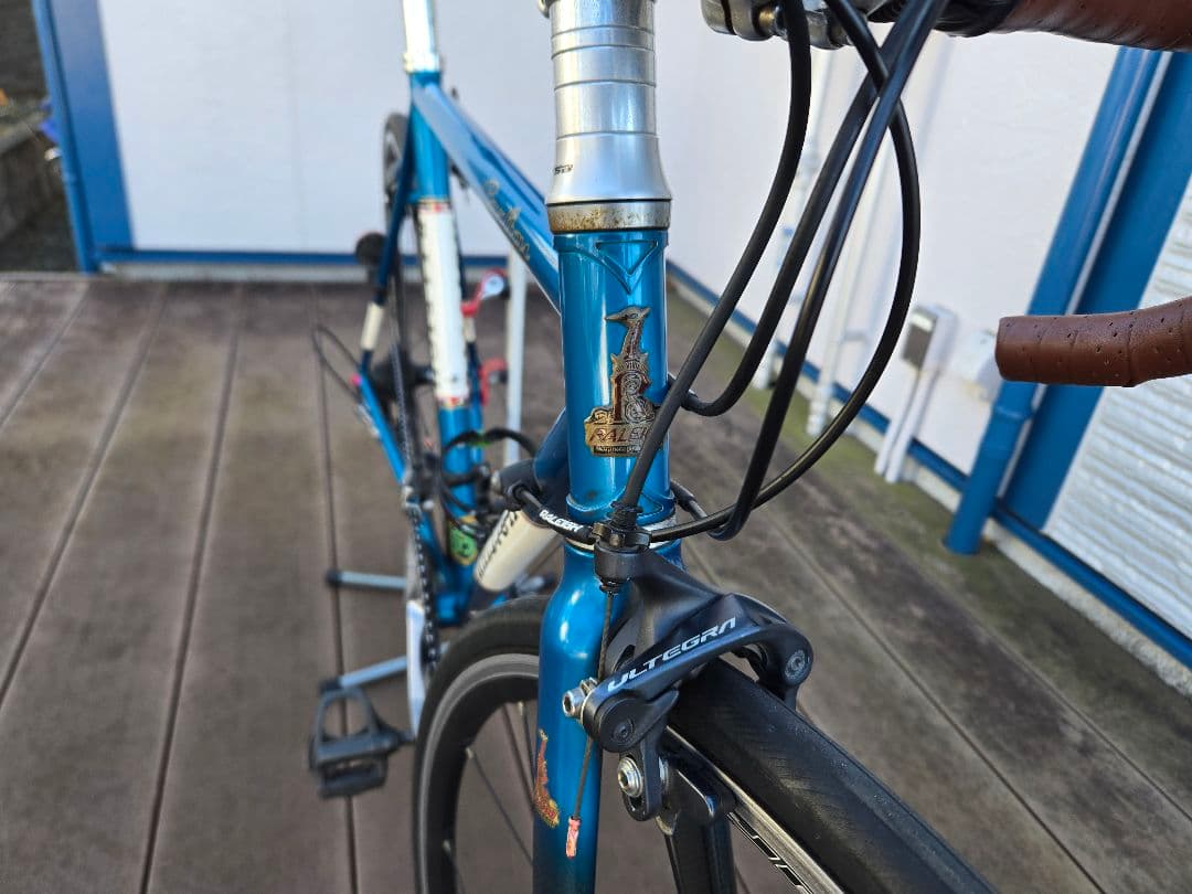 装備豪華　RALEIGH クロモリロードバイク 　カンパニョーロゾンダ