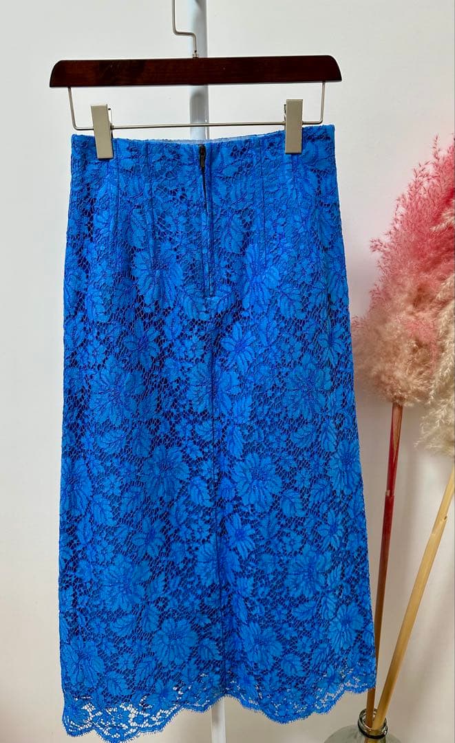 エブール新品紙タグ付き⭐️日本製❗️雑誌掲載⭐️フラワーコードレーストラペーズスカート