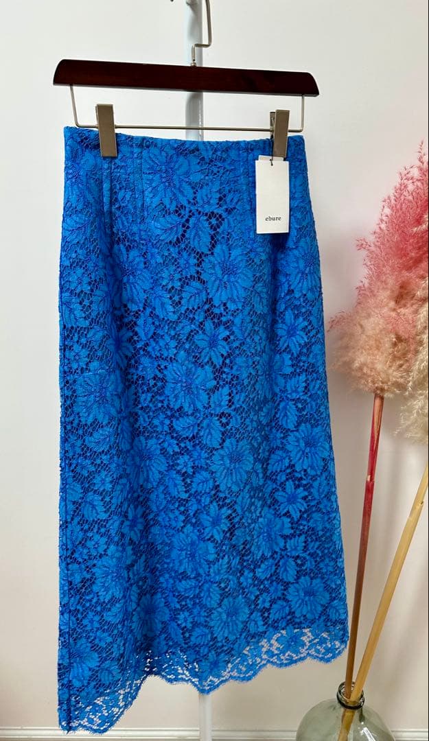 エブール新品紙タグ付き⭐️日本製❗️雑誌掲載⭐️フラワーコードレーストラペーズスカート