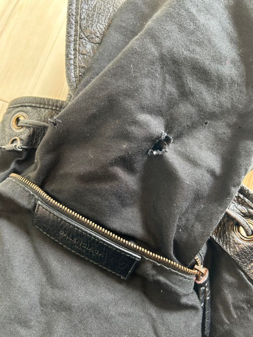 BALENCIAGA リュック　革製