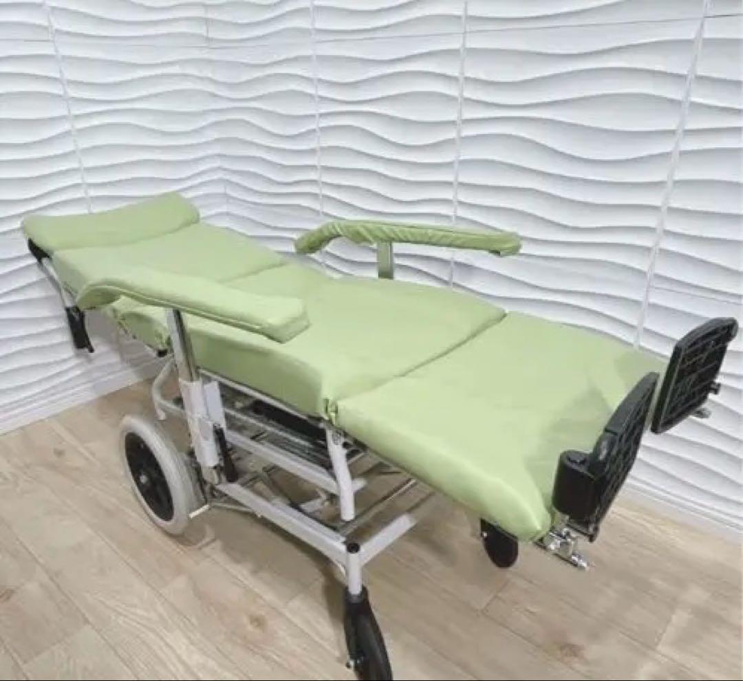 日進医療器　NHR15 リクライニング車椅子