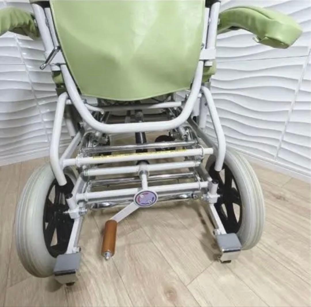 日進医療器　NHR15 リクライニング車椅子