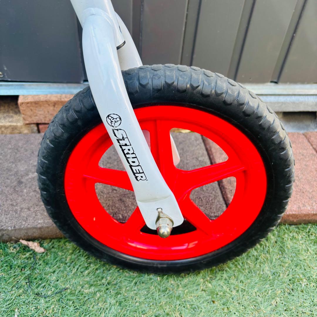 STRIDER 12インチSPORTムラサキスポーツエディション バランスバイク