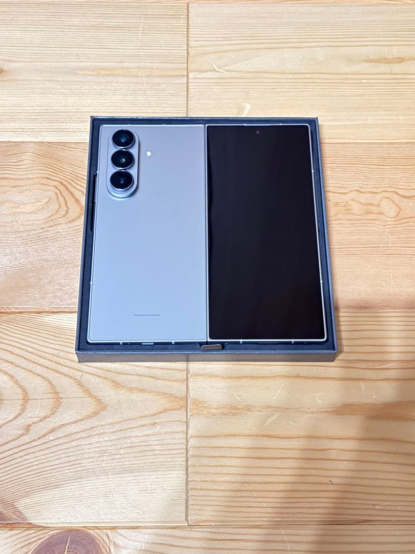 美品　【国内版】Galaxy Z Fold 7 シルバーシャドウ 256GB本体