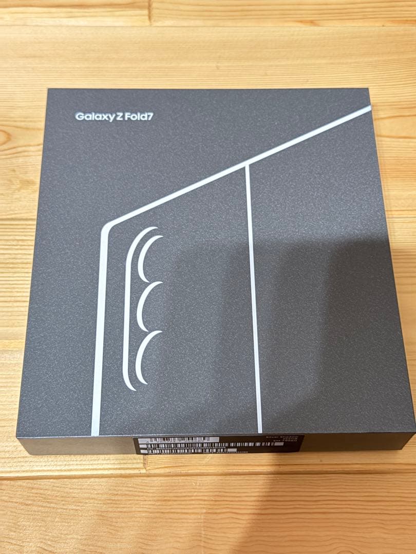 美品　【国内版】Galaxy Z Fold 7 シルバーシャドウ 256GB本体