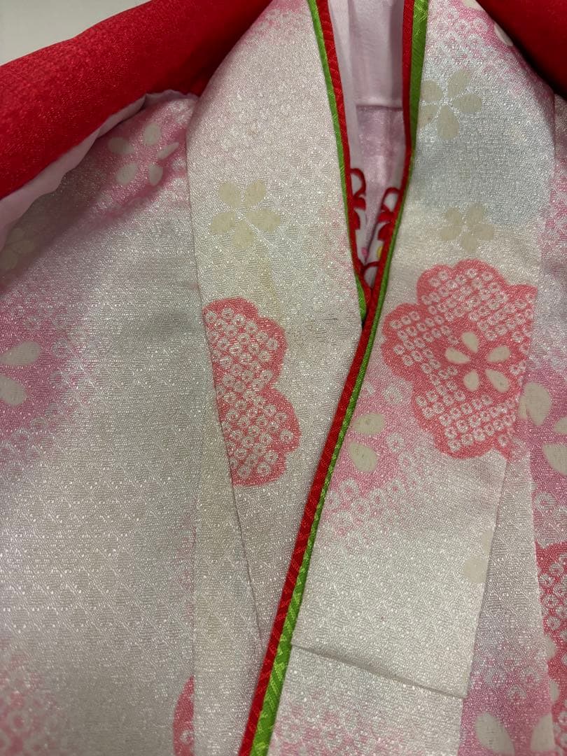 七五三　女の子　着物・被布セット　白地に桜　パステル　鹿子　うさぎ飾り