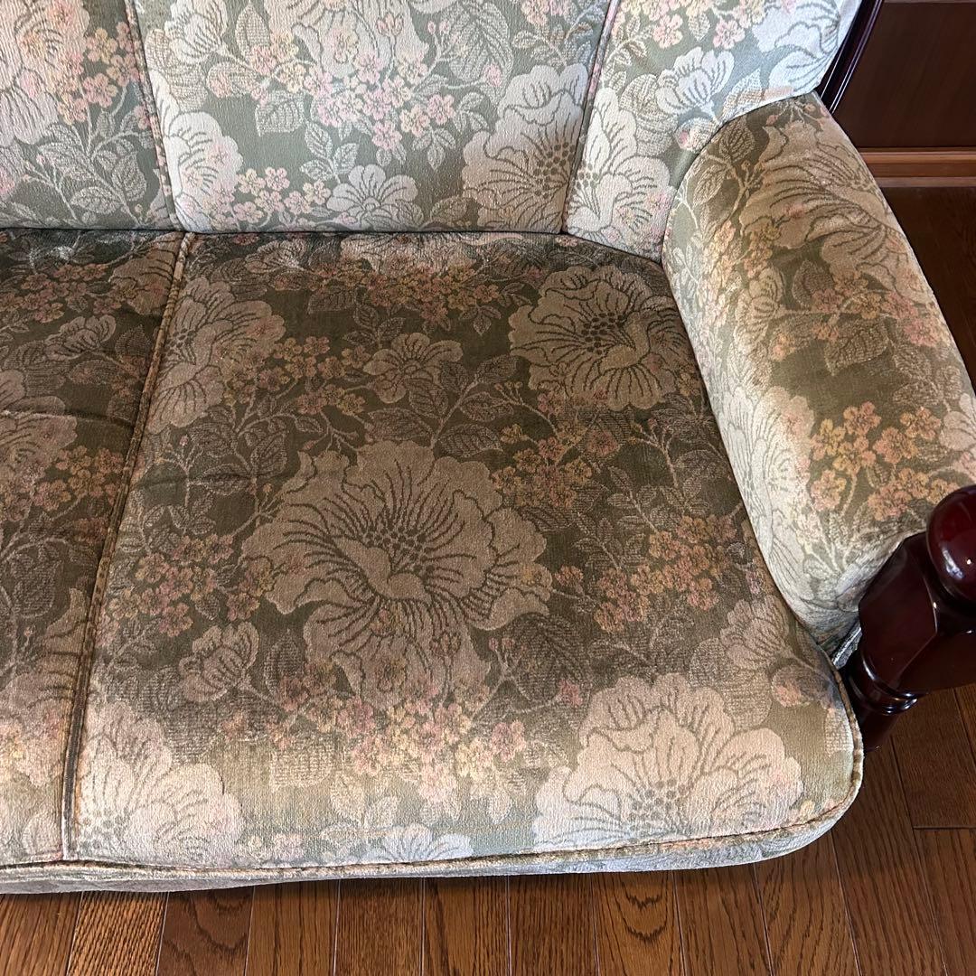 【送料無料】カリモク karimoku 3人掛 ソファ 花柄 金華山 コロニアル