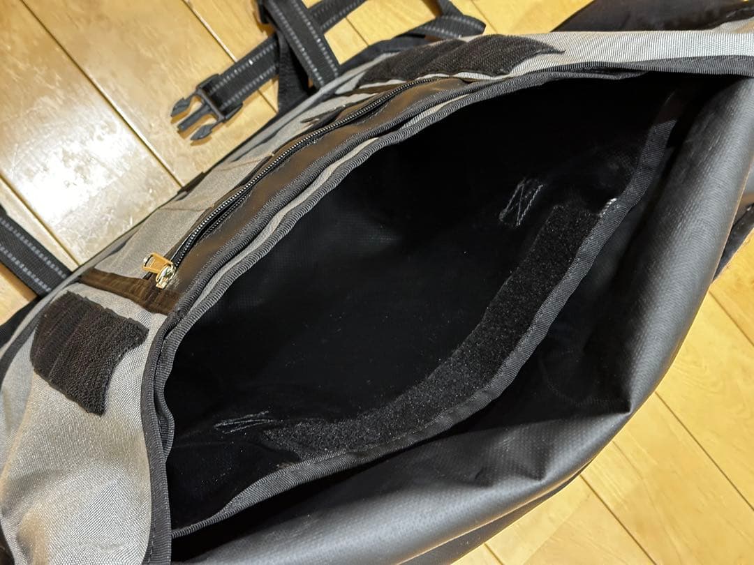 定価2万 クローム CTZ メッセンジャーバッグ グレー CHROME シチズン