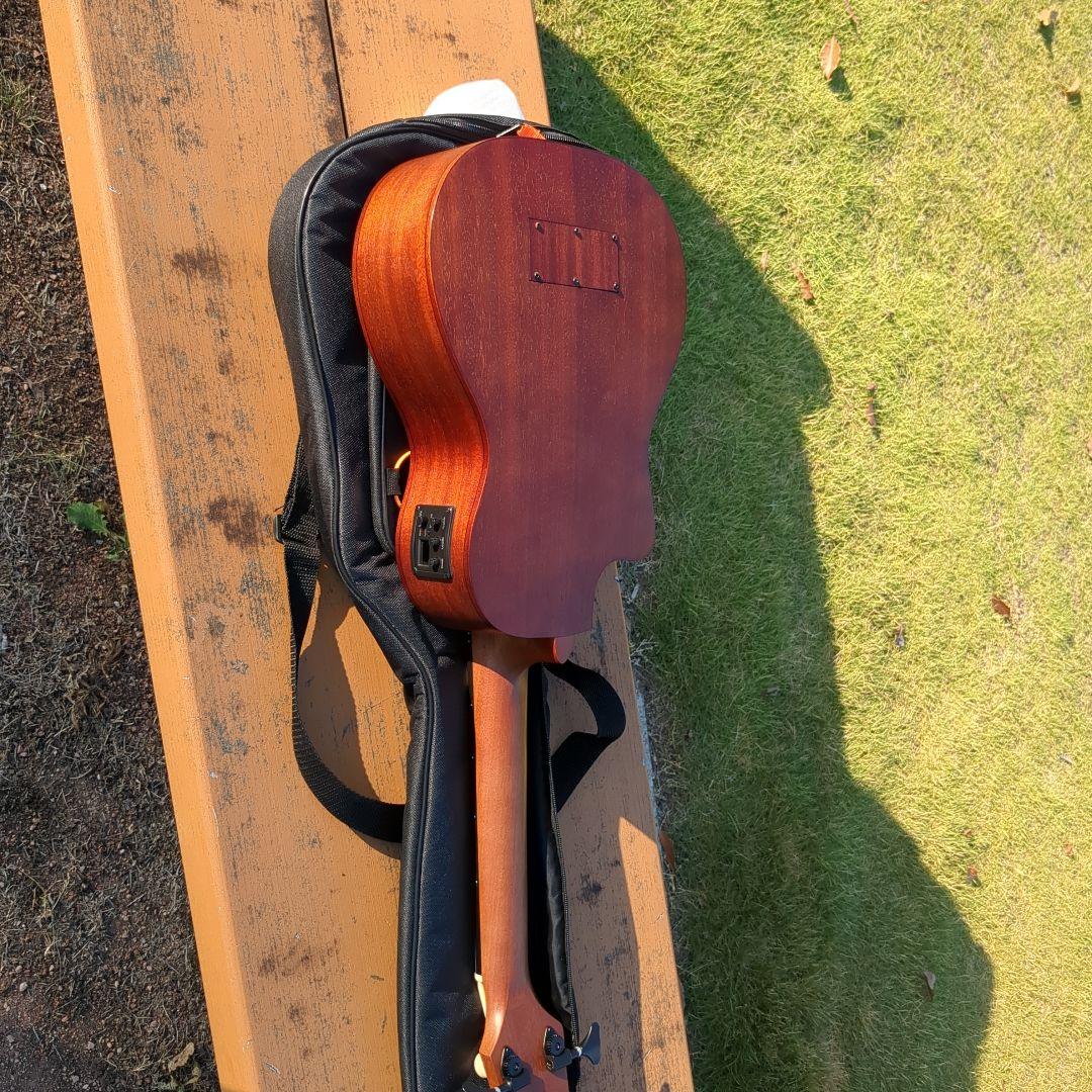 sai koro ya さま専用ウクレレアコースティックベース 4弦 ケース付