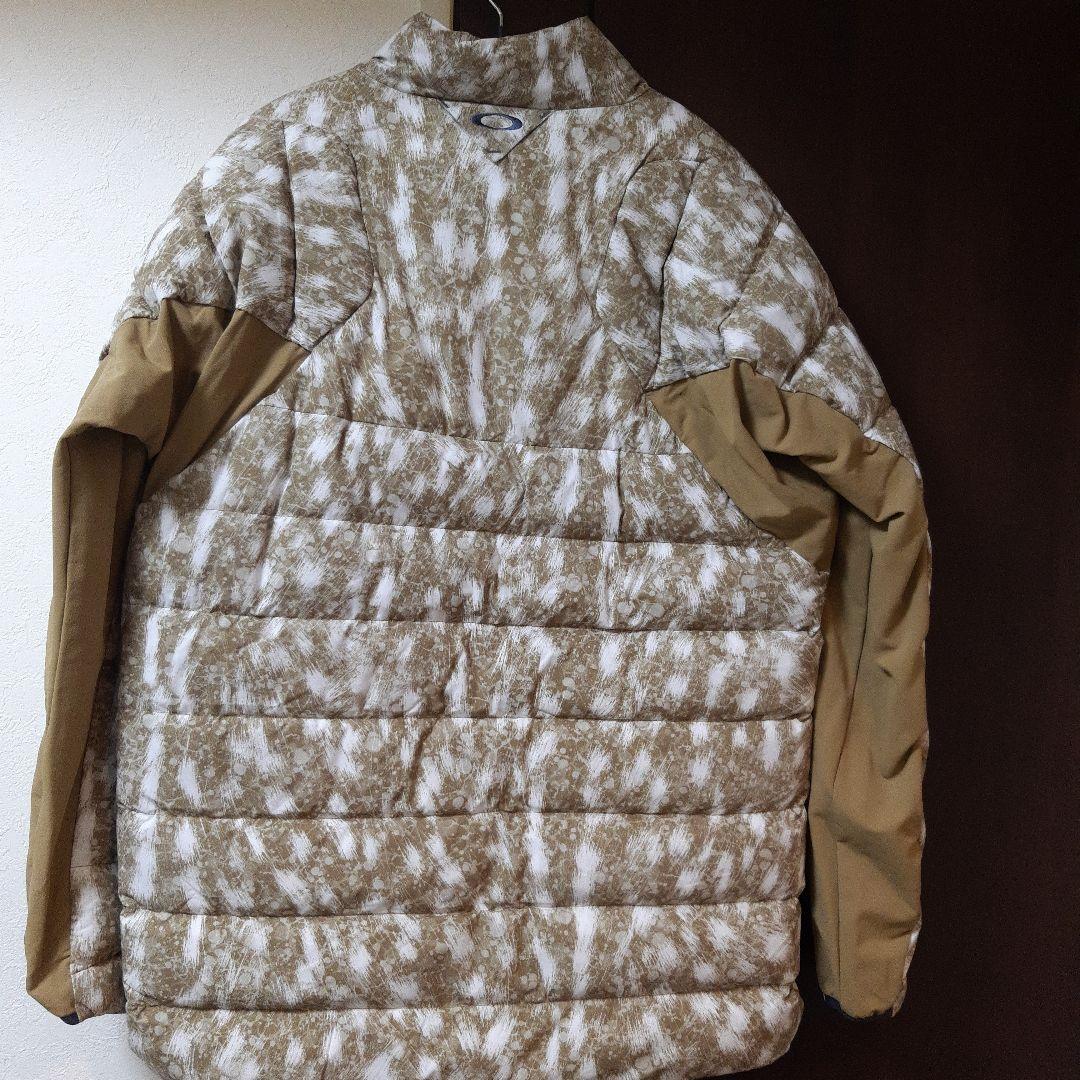 新品　オークリーゴルフ　ダウンジャケット　メンズウエア　定価28600