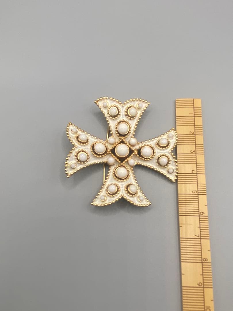 lotuscloud 2449⭐️TRIFARI トリファリ ブローチ ビンテージ