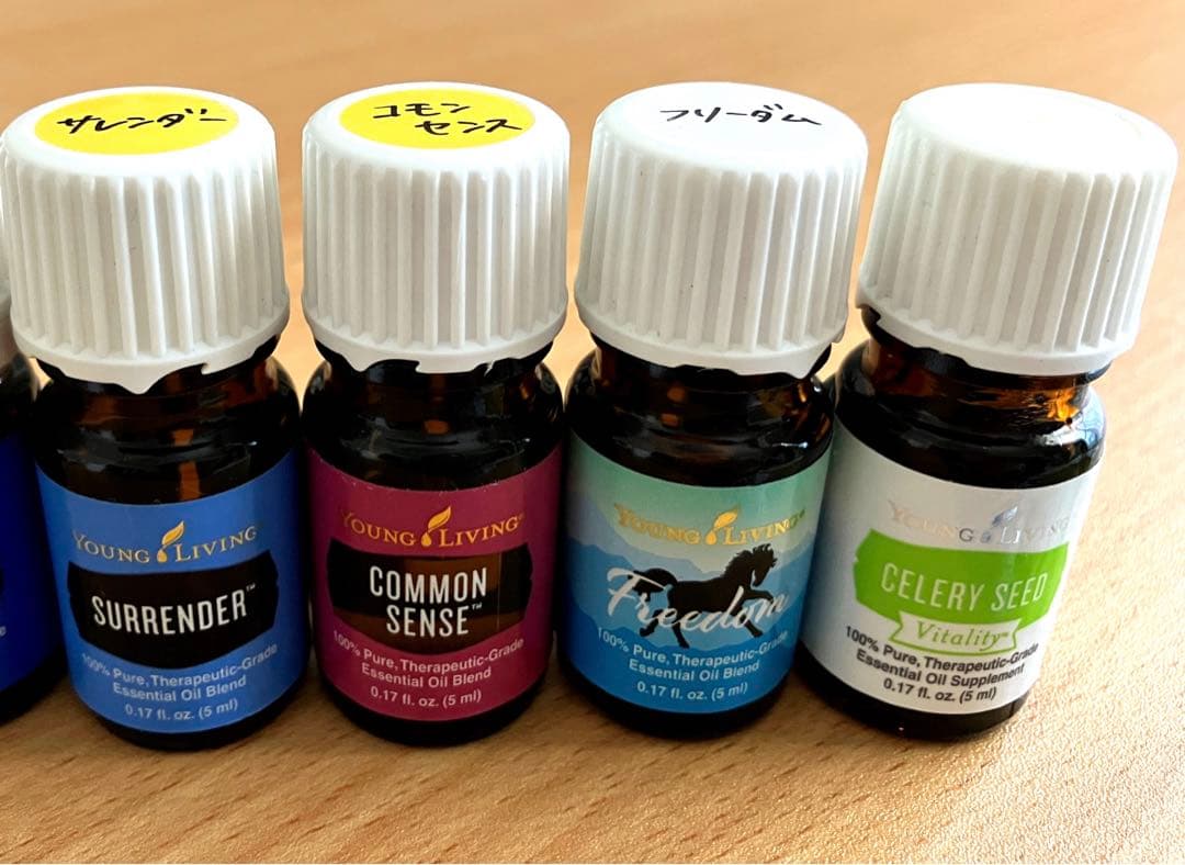 younglivingエッセンシャルオイル5ml 4本組