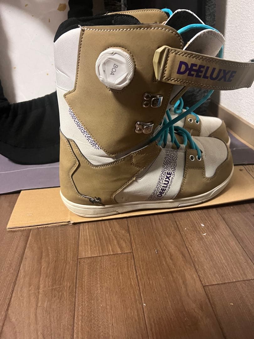 DEELUXE スノーボードブーツ ホワイト/ベージュ/