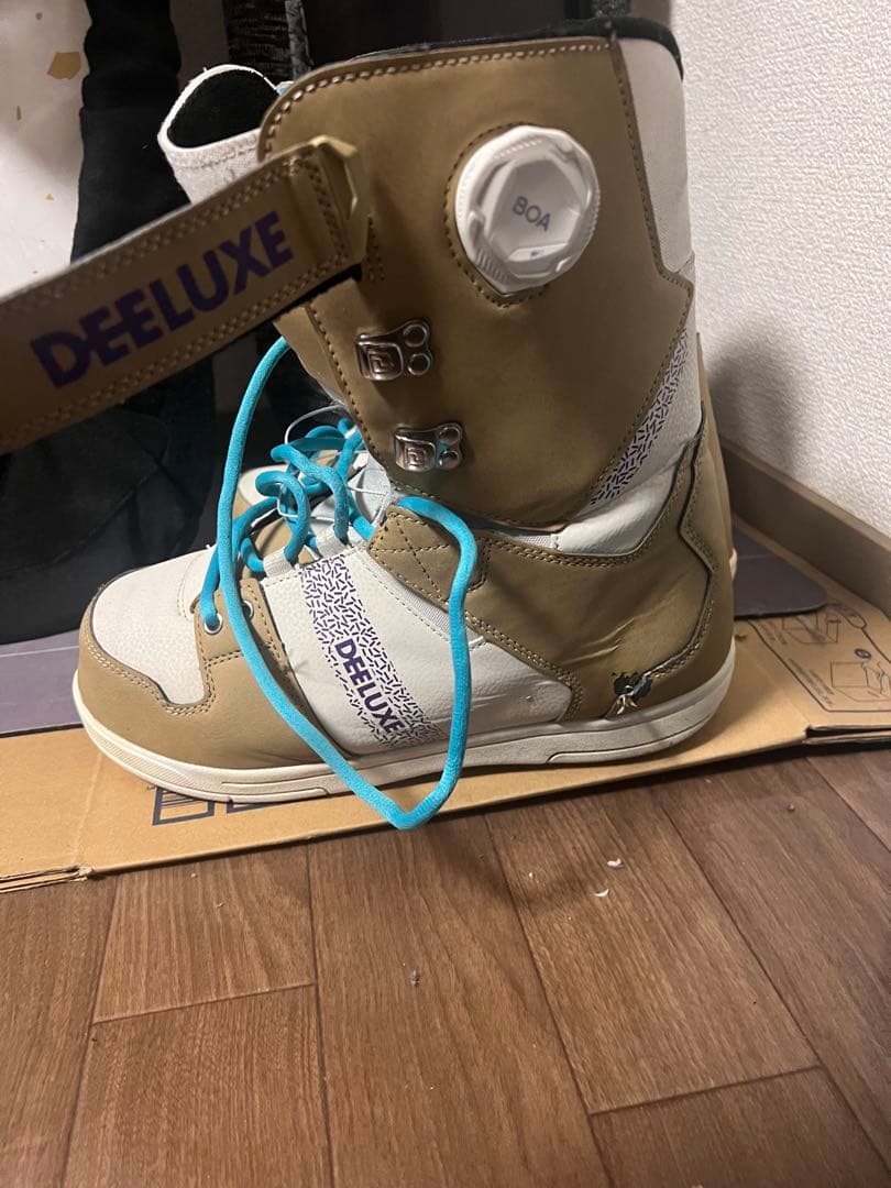 DEELUXE スノーボードブーツ ホワイト/ベージュ/