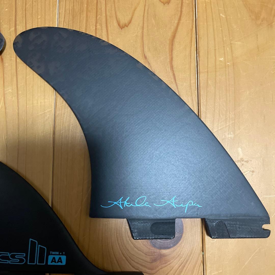 FCS2 アキラ アイパ ツイン スタビライザー スタビ 3枚 フィン 中古