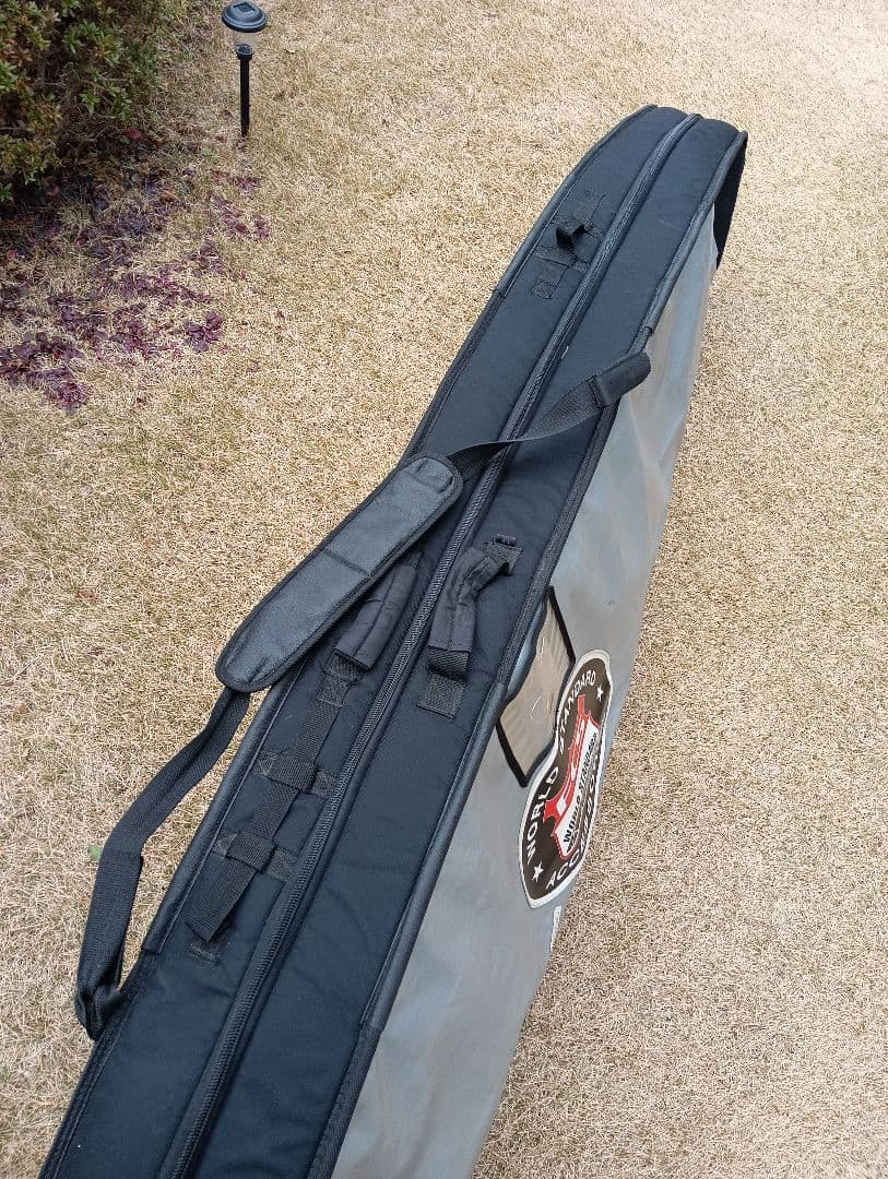 FCS サーフボードケース シルバー