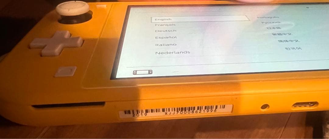 Nintendo Switch Lite イエロー 本体 ピカチュウケース 充電