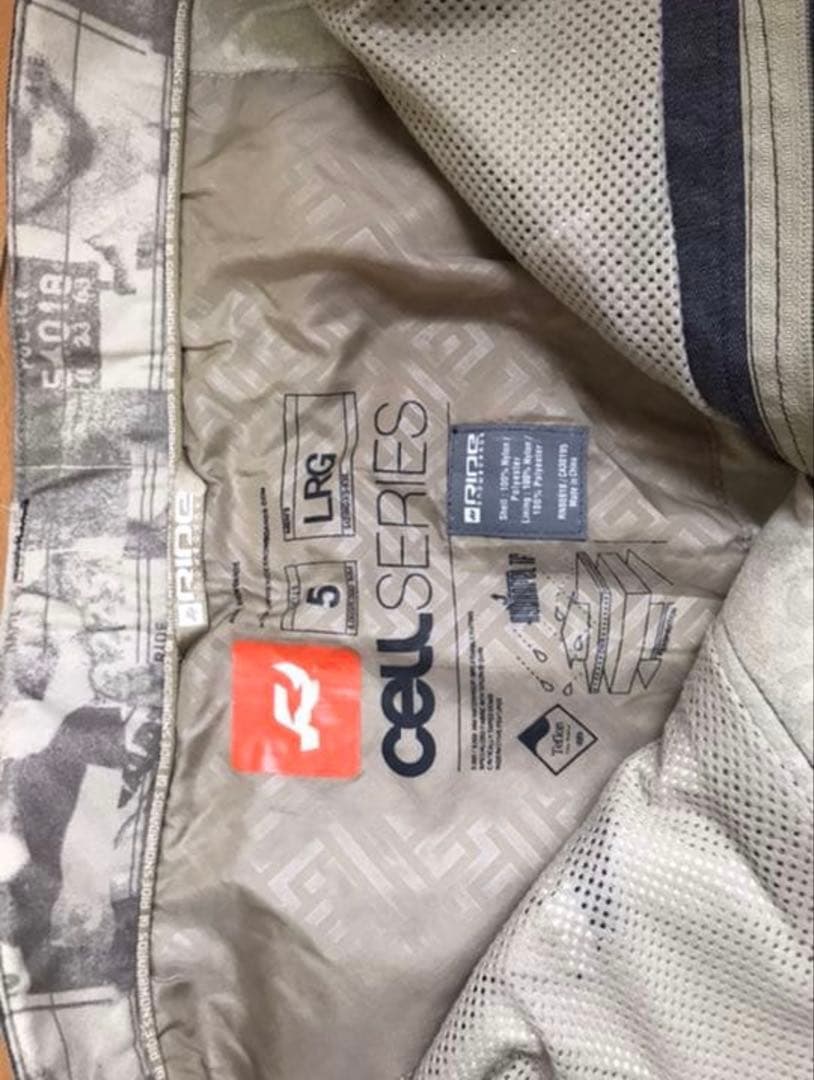 【残り3日限定出品】CELL スノーボードウェア ホワイト/グレー