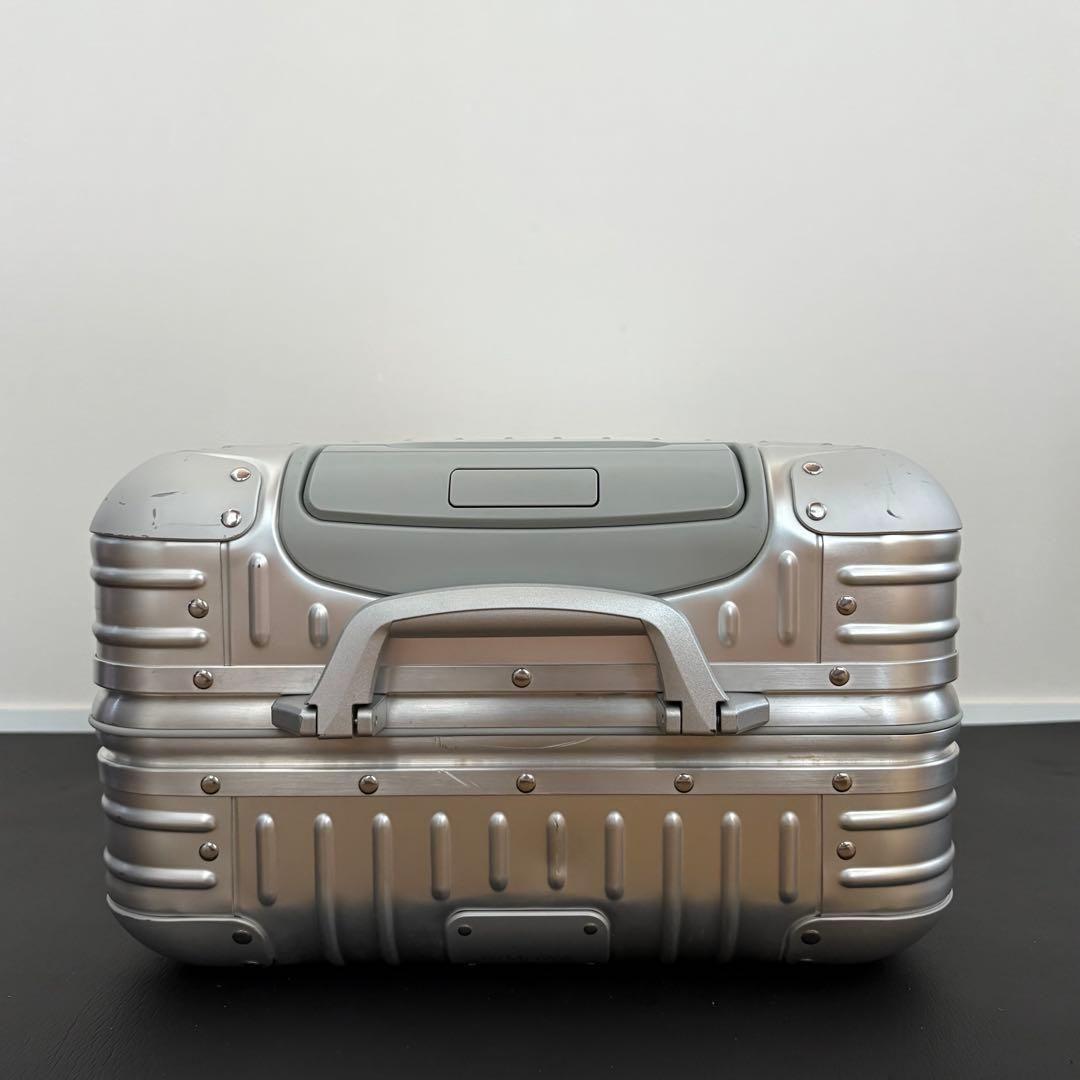 生涯保証・2023年製・美品　RIMOWA ORIGINAL CABIN 35L