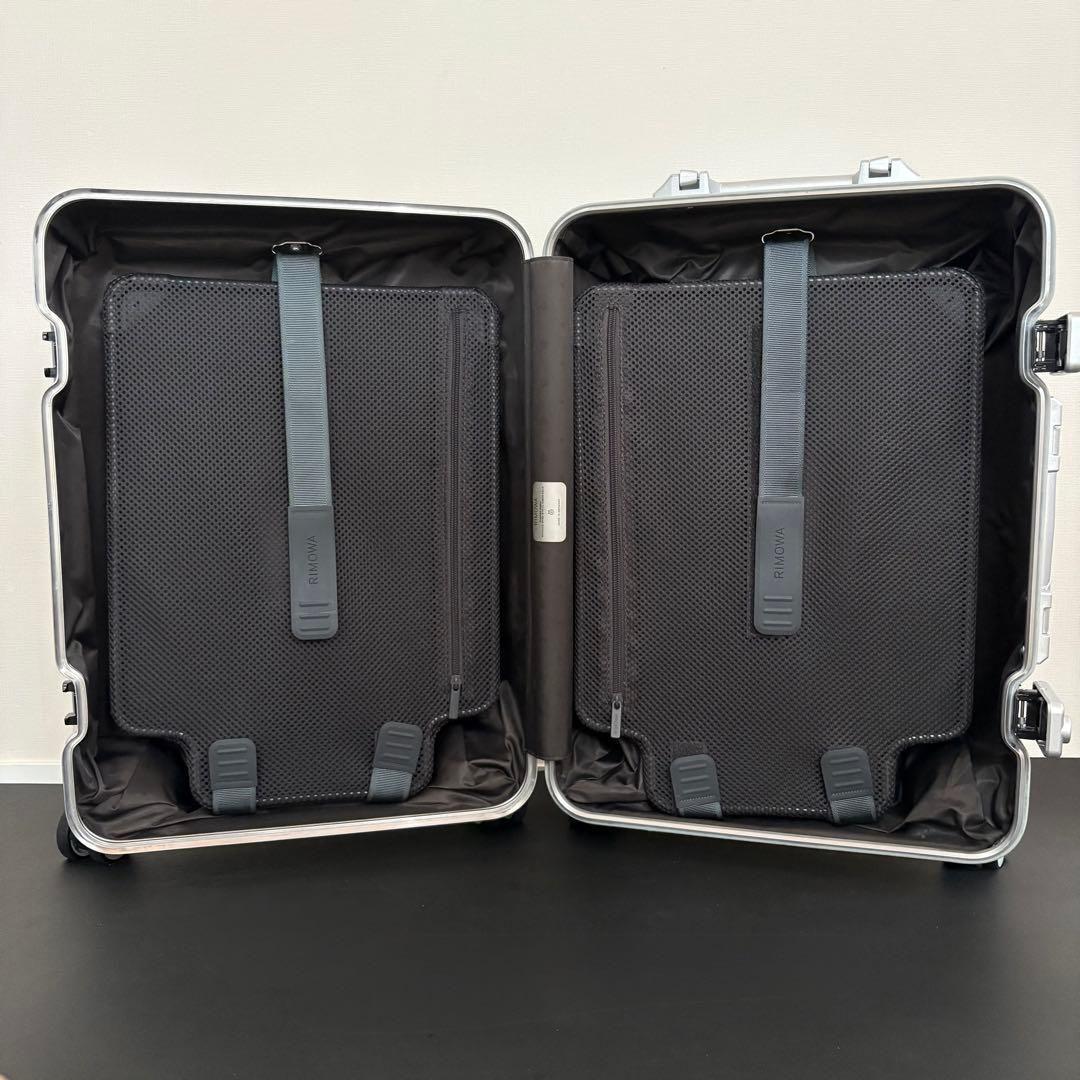 生涯保証・2023年製・美品　RIMOWA ORIGINAL CABIN 35L