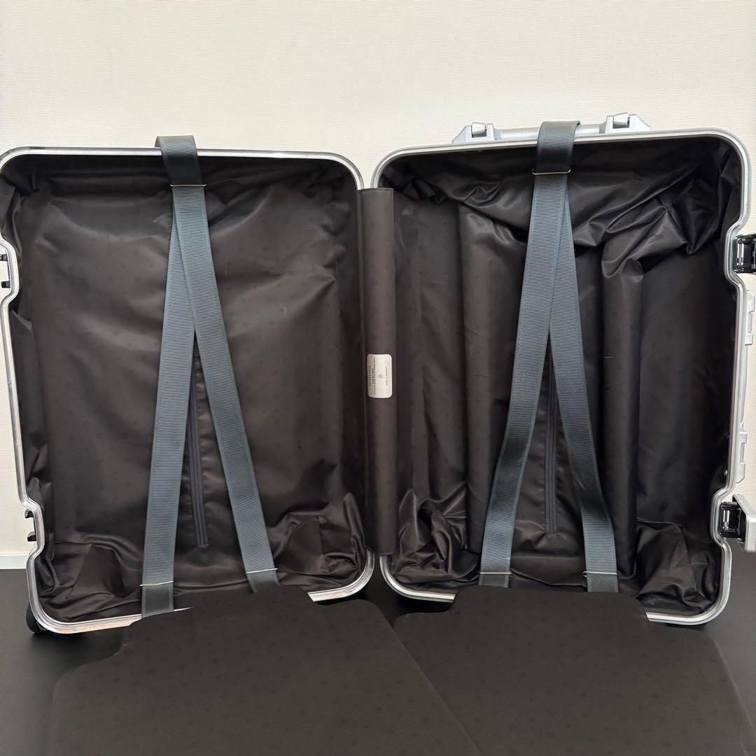 生涯保証・2023年製・美品　RIMOWA ORIGINAL CABIN 35L