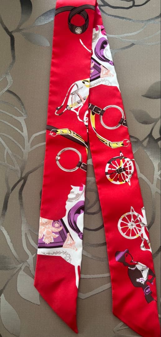 エルメス　ツイリー（お箱付き）