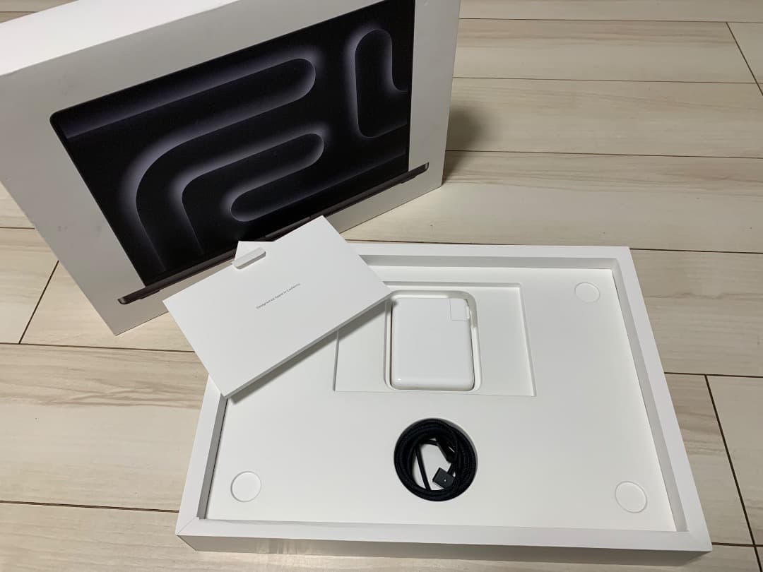 最終値下げ MacBook Pro M4 Max 36GB 1TB 16インチ