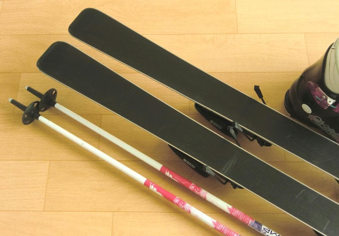 ■■1月限定■送料無料■ジュニア用スキーセット■板130靴23■WAX■女の子■