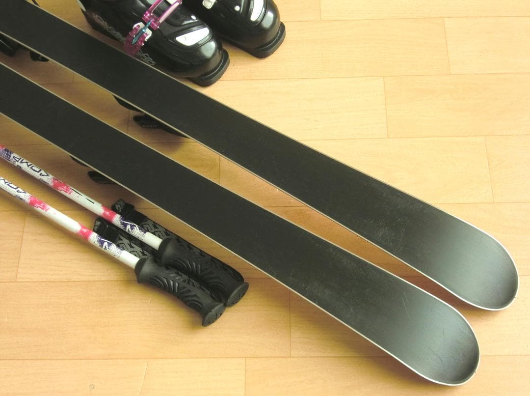 ■■1月限定■送料無料■ジュニア用スキーセット■板130靴23■WAX■女の子■