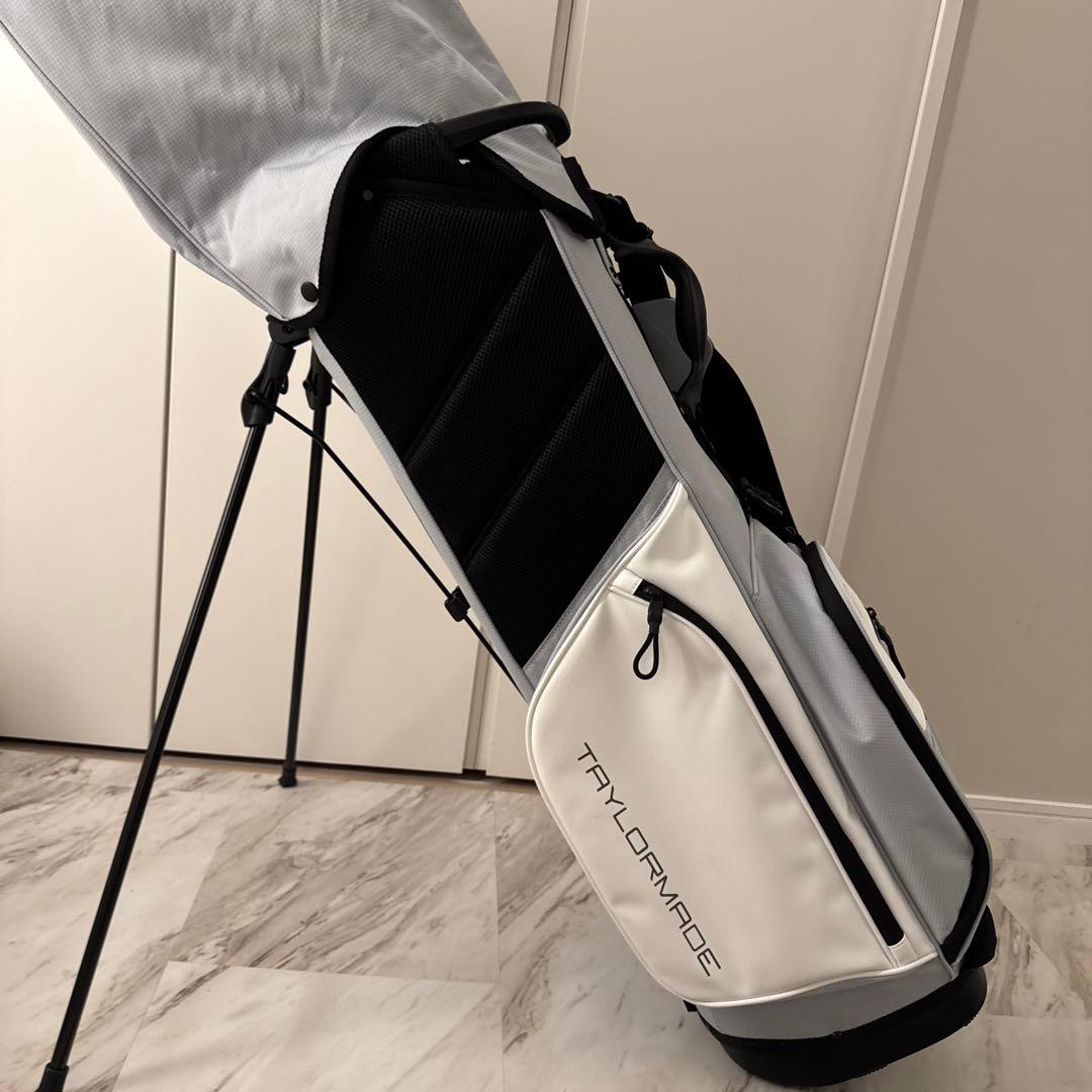 TAYLOR MADE スタンド付きキャディバッグ