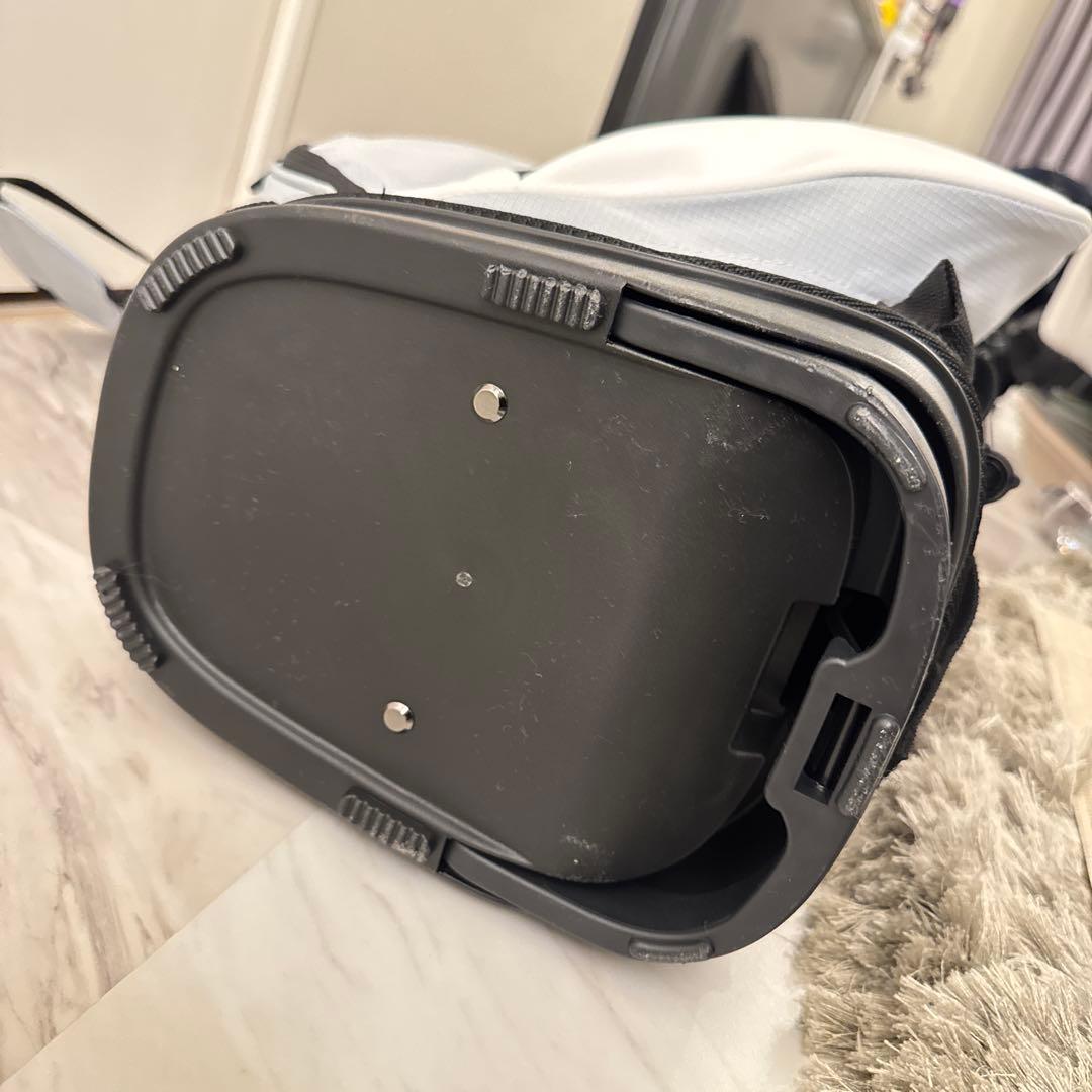 TAYLOR MADE スタンド付きキャディバッグ