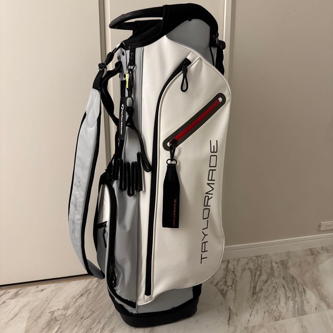 TAYLOR MADE スタンド付きキャディバッグ