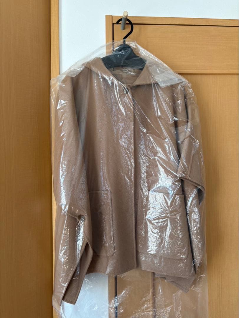 ohga ポンチョコート　新品未使用　キャメル