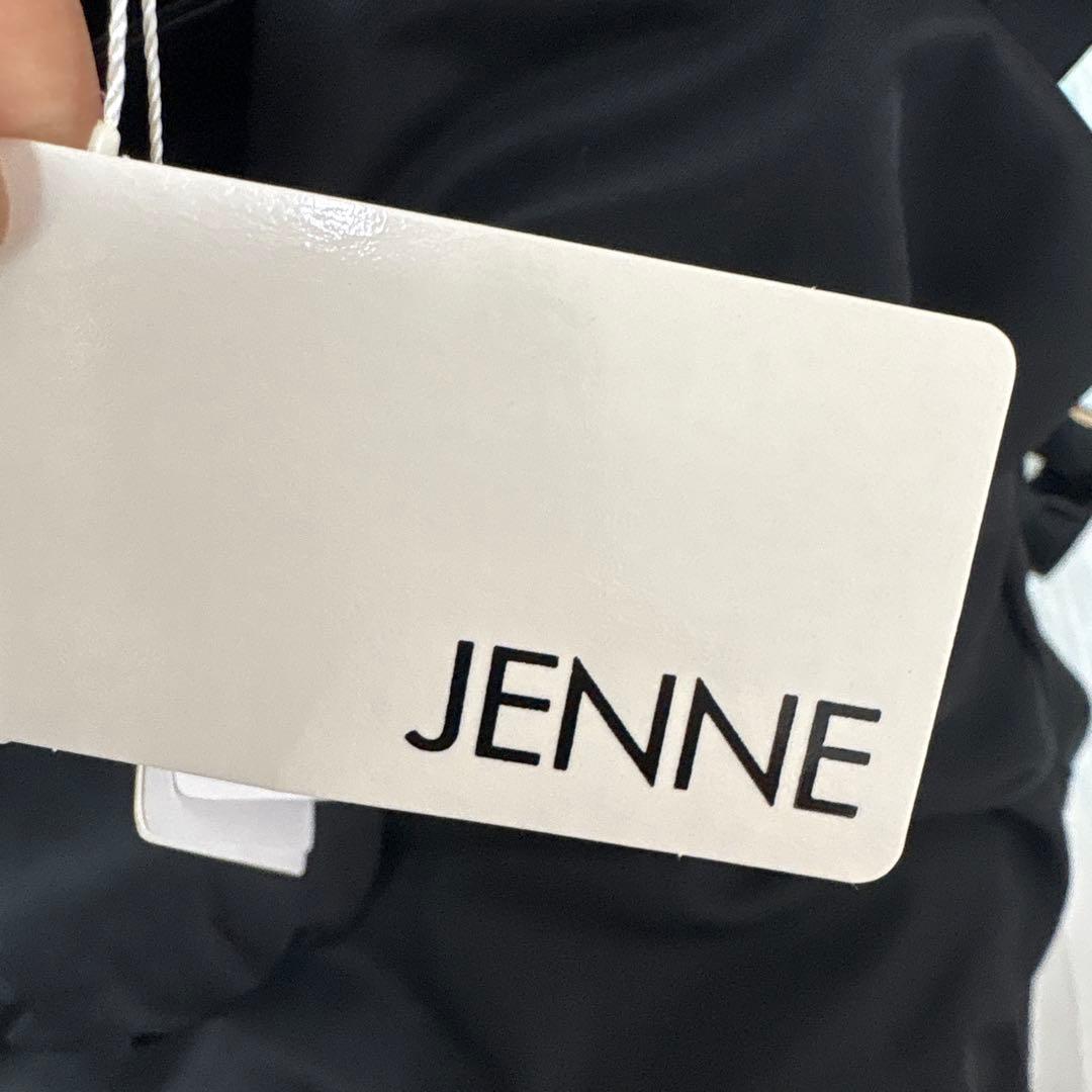 JENNE新品 リボン付きブラックナイロンリュック