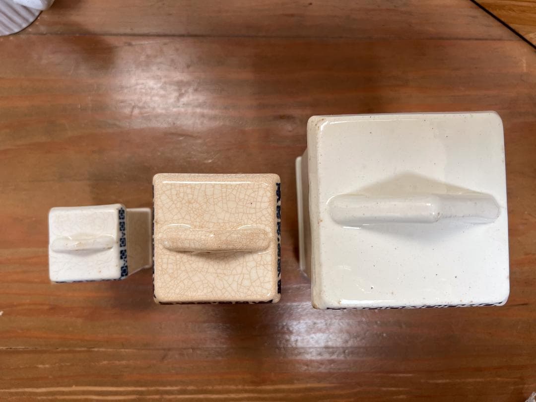 陶器のキャニスター3つセット フレンチアンティーク