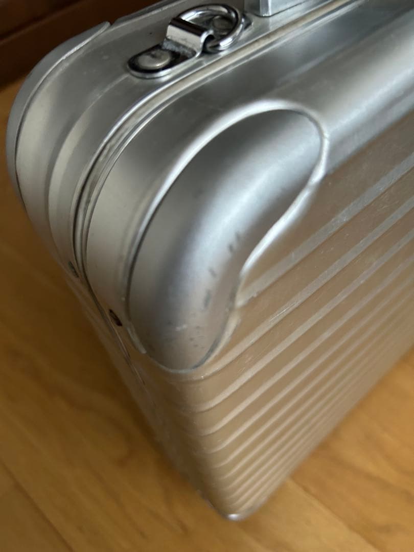 RIMOWA シルバー キャリーケース