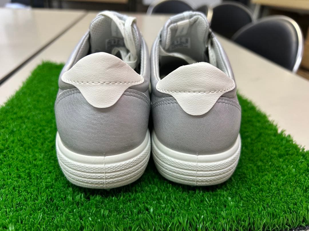 ゴルフシューズECCOCASUALHYBRIDシルバーレディース23㎝