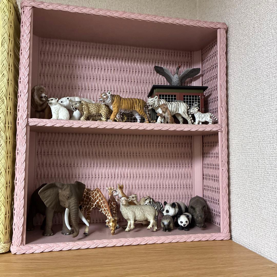 アメリカ　ビンテージ　パウダーピンク　ウィッカーシェルフ