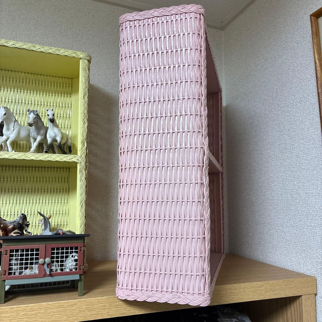 アメリカ　ビンテージ　パウダーピンク　ウィッカーシェルフ