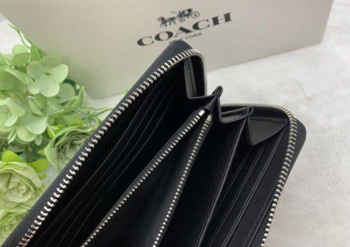 新品未使用コーチ長財布シグネチャーロングジップブラウンレディース送料無料即日発送