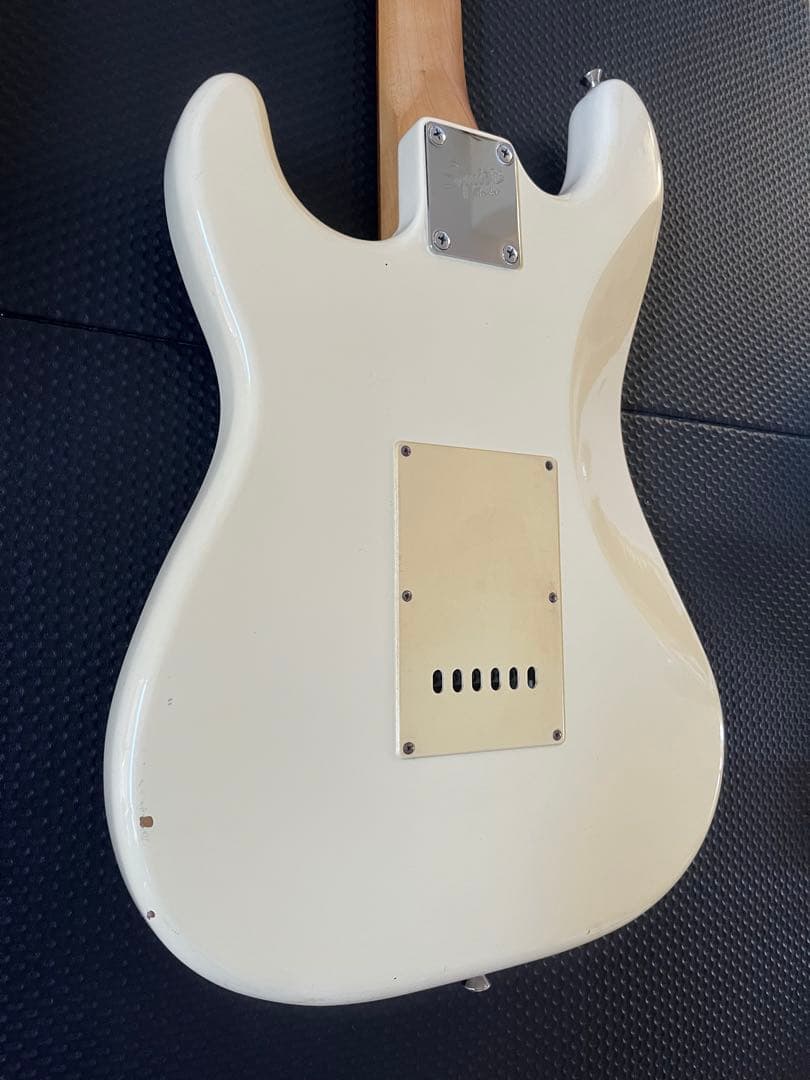 ギター Squier by Fender Stratocaster