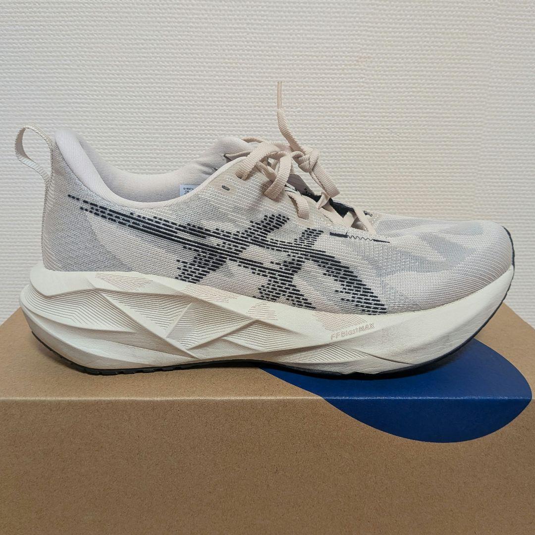 ASICS NOVABLAST 5 【26.5cm】
