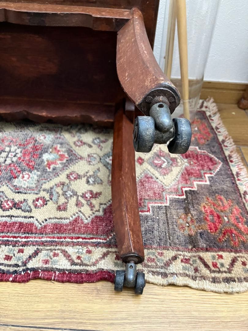 アンティークサイドテーブル 花台 ベッドサイドテーブル　小　キャスター付　古道具